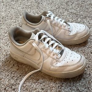 Air Force 1 sneakers